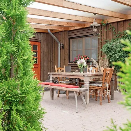 Holiday home Sueselhuus *